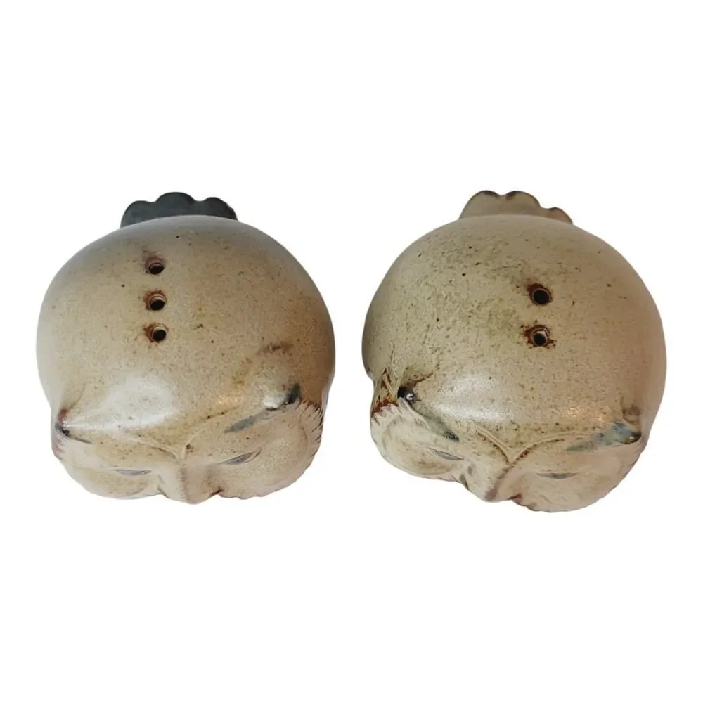 Vintage Art Pottery Ceramic Stoneware Owls Salt and Pepper Shakers UCTCI READ‎